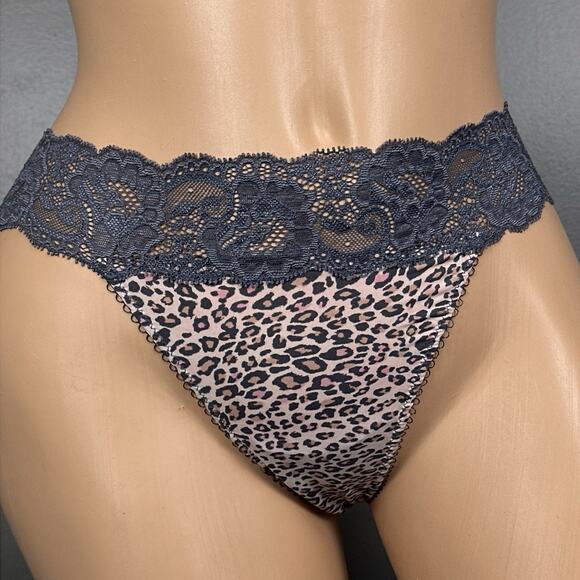 Vintage New Victoria’s Secret Dream Angels Thong Size Large Stretch Satin Nylon - Picture 1 of 9